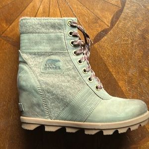 Sorel Joan of Arctic Wedge III Lexie Lace Up Boot NWOT